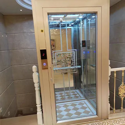 Hydraulic domestic elevator